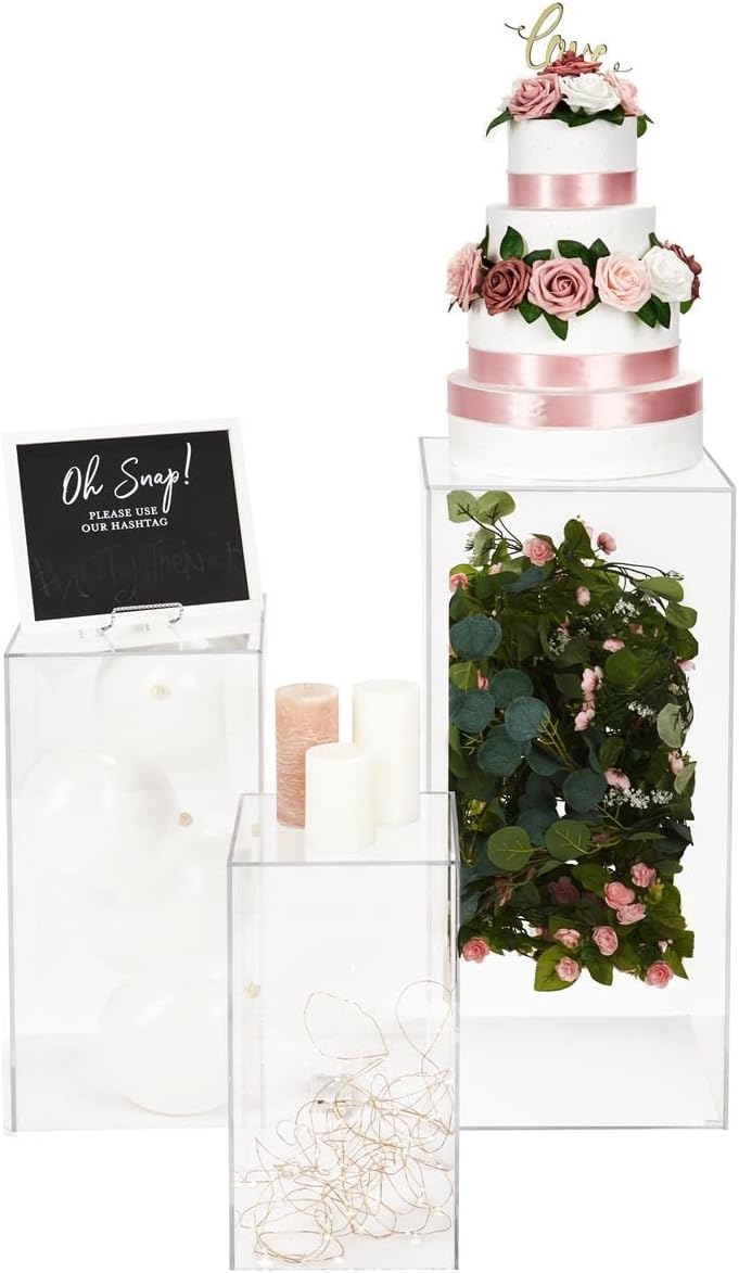 Displays2go Set of 3 Acrylic Pedestals