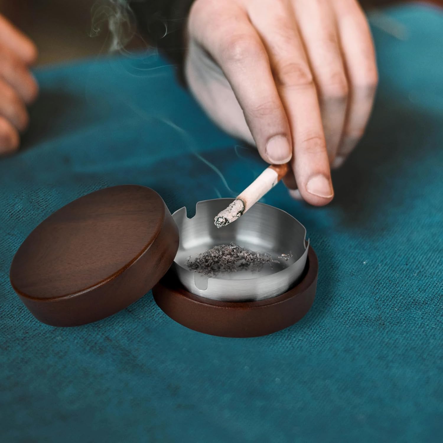Zoyiancy 2 Pair Wooden Ashtrays with Lid for Cigarettes